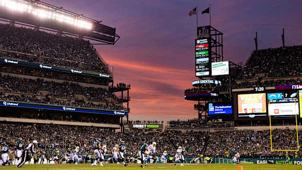 18.-Lincoln-Financial-Field-Philadelphia-Eagles-